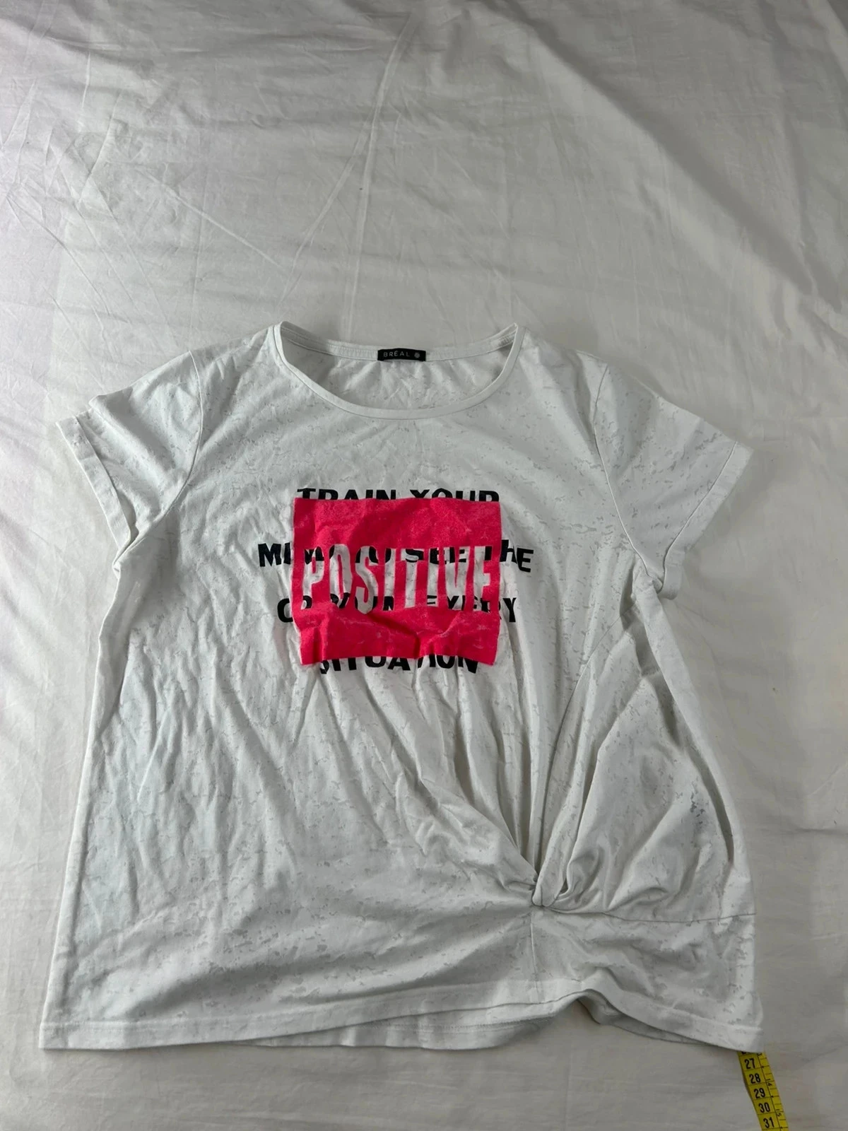 T-shirt breal blanc a motifs rose